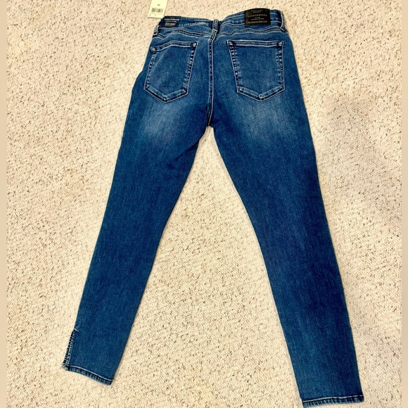 Lucky “Lolita Skinny” mid-rise jeans w/embroidery- size 6 (waist 28) - Picture 10 of 13